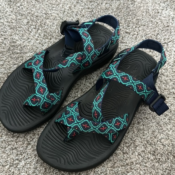 Chaco Women’s Zvolv 2 Sport Sandal, Mosaic Cobalt - Picture 4 of 5